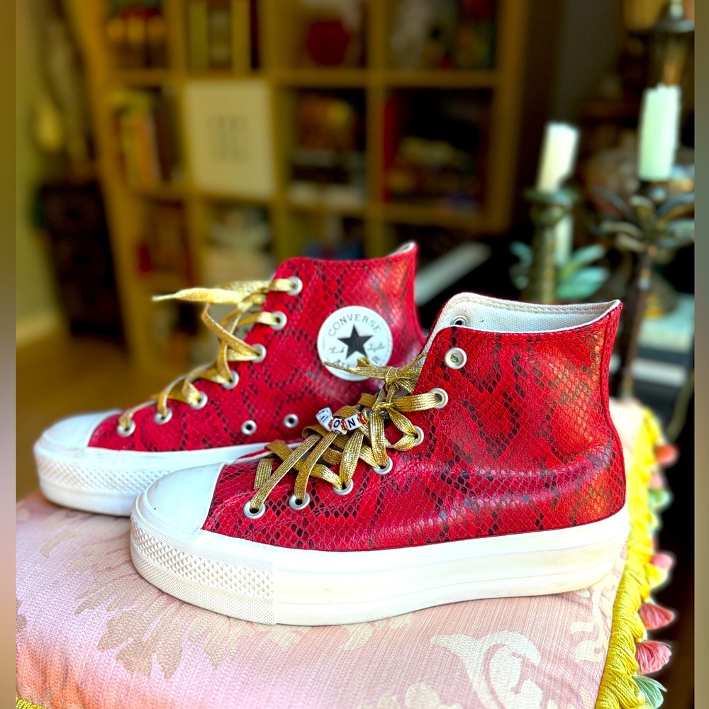 Chuck Taylor All Star Lift Platform Snakeskin Print size 8.5